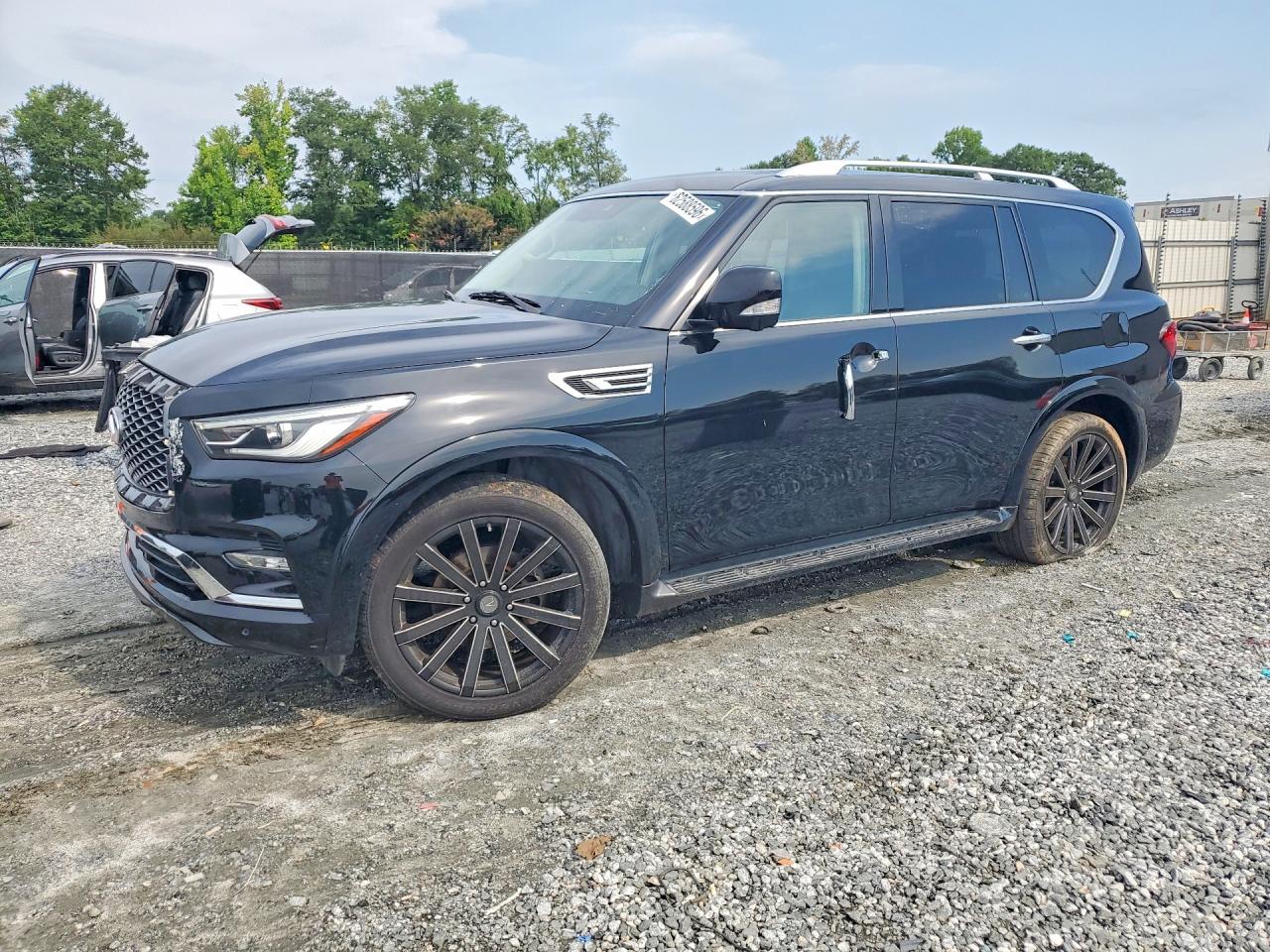 2021 Infiniti QX80 Premium Select, VIN JN8AZ2AF9M9716958 — Minor dents and scratches
