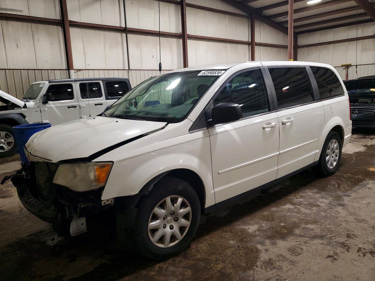 2010 Chrysler Town & Country LX, VIN 2A4RR4DEXAR203859 — Side