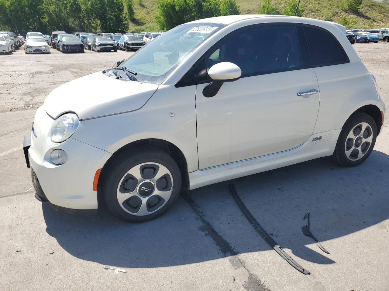 2015 FIAT 500e, VIN 3C3CFFGE9FT522920 — Hail