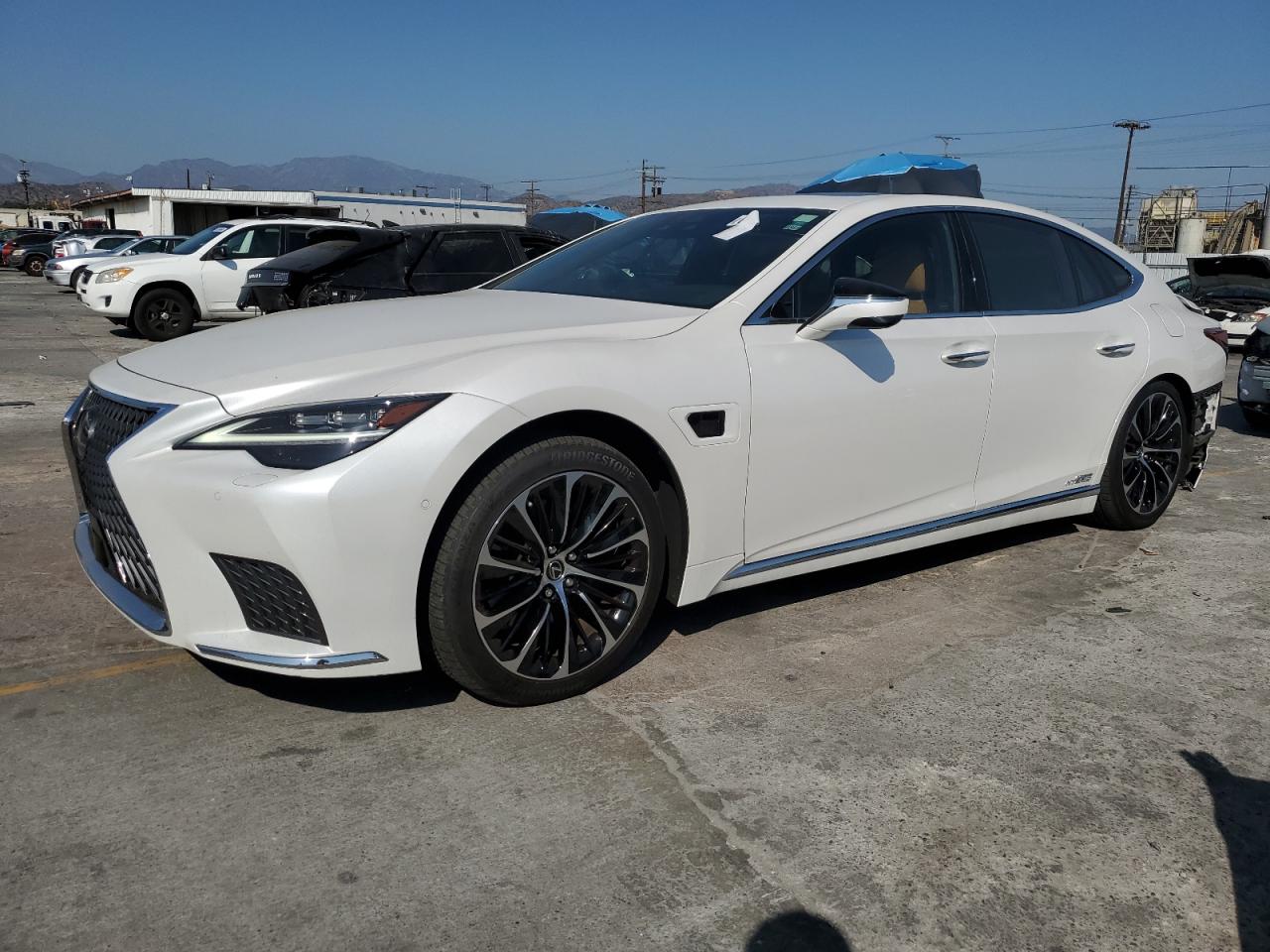 2022 Lexus LS LS 500h, VIN JTHGYLGF3N5002420 — Rear end