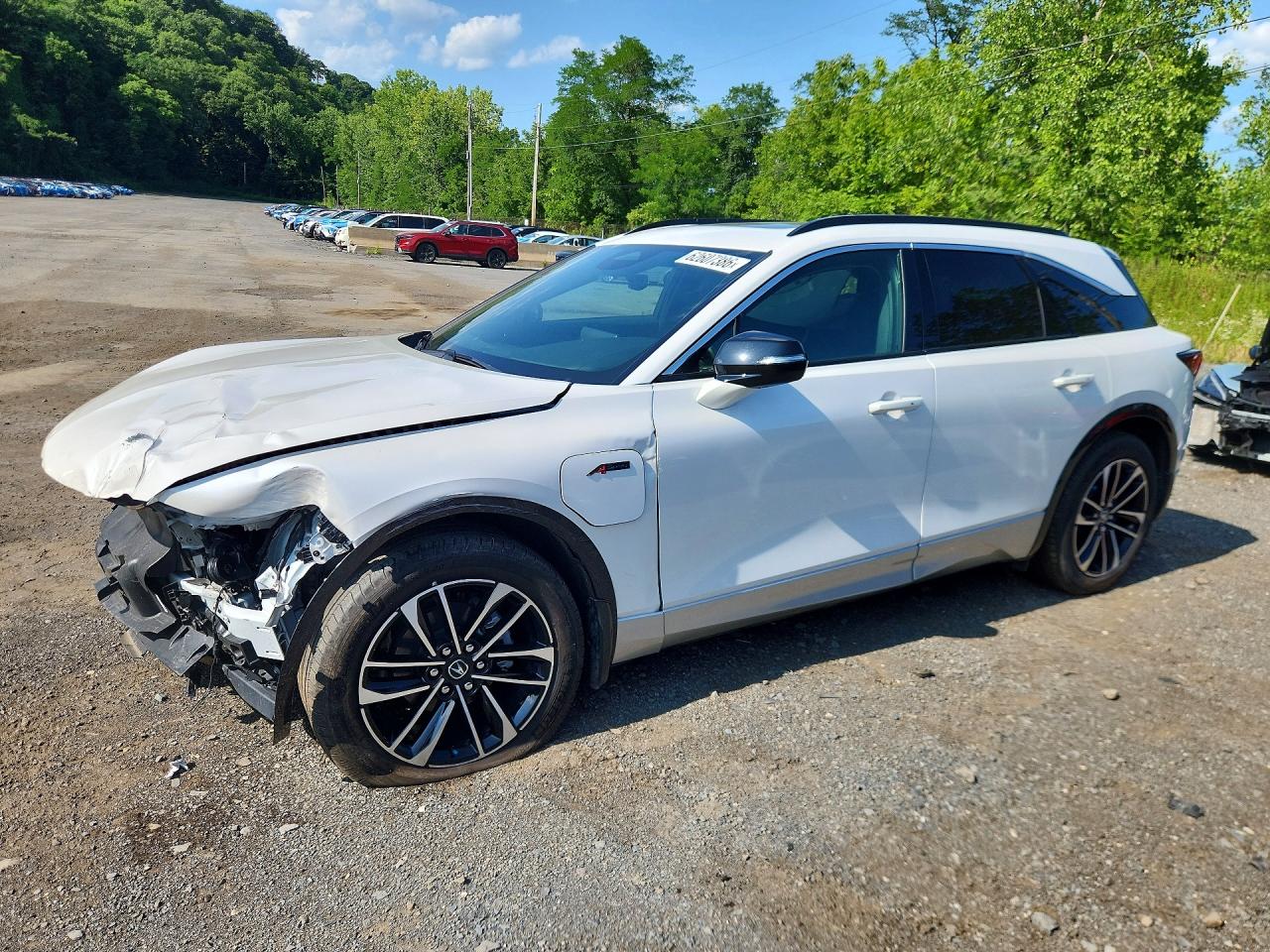 2024 Acura ZDX w/A-Spec Package, VIN 4W5KHNRL0RZ504197 — Перед