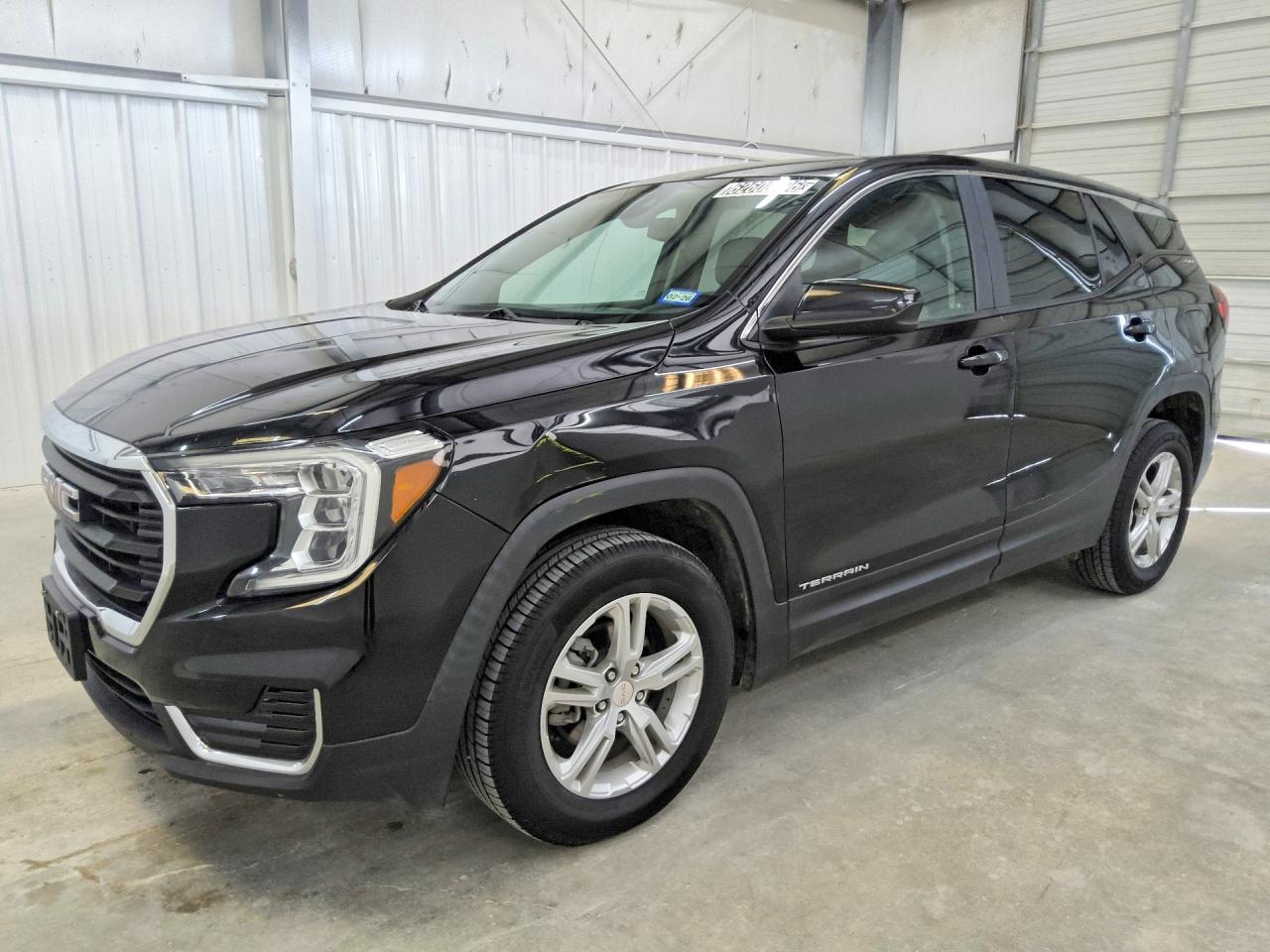 2022 GMC Terrain SLE, VIN 3GKALTEV7NL168430 — Minor dents and scratches