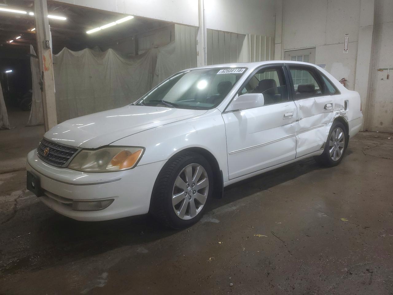 2003 Toyota Avalon XLS, VIN 4T1BF28B13U313351 — Side