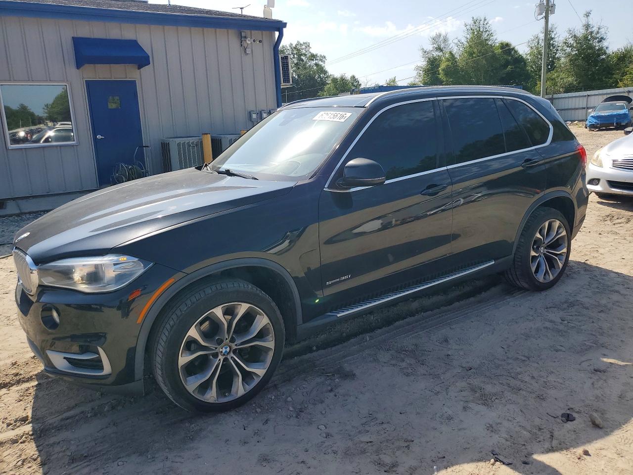 2014 BMW X5 sDrive35i, VIN 5UXKR2C50E0C00208 — Vandalism