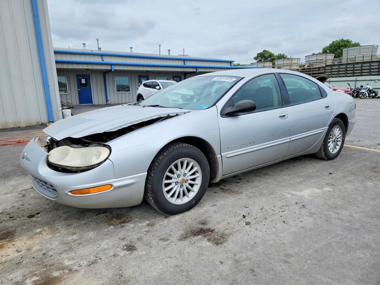 2001 Chrysler Concorde LX, VIN 2C3HD46R41H559069 — Перед