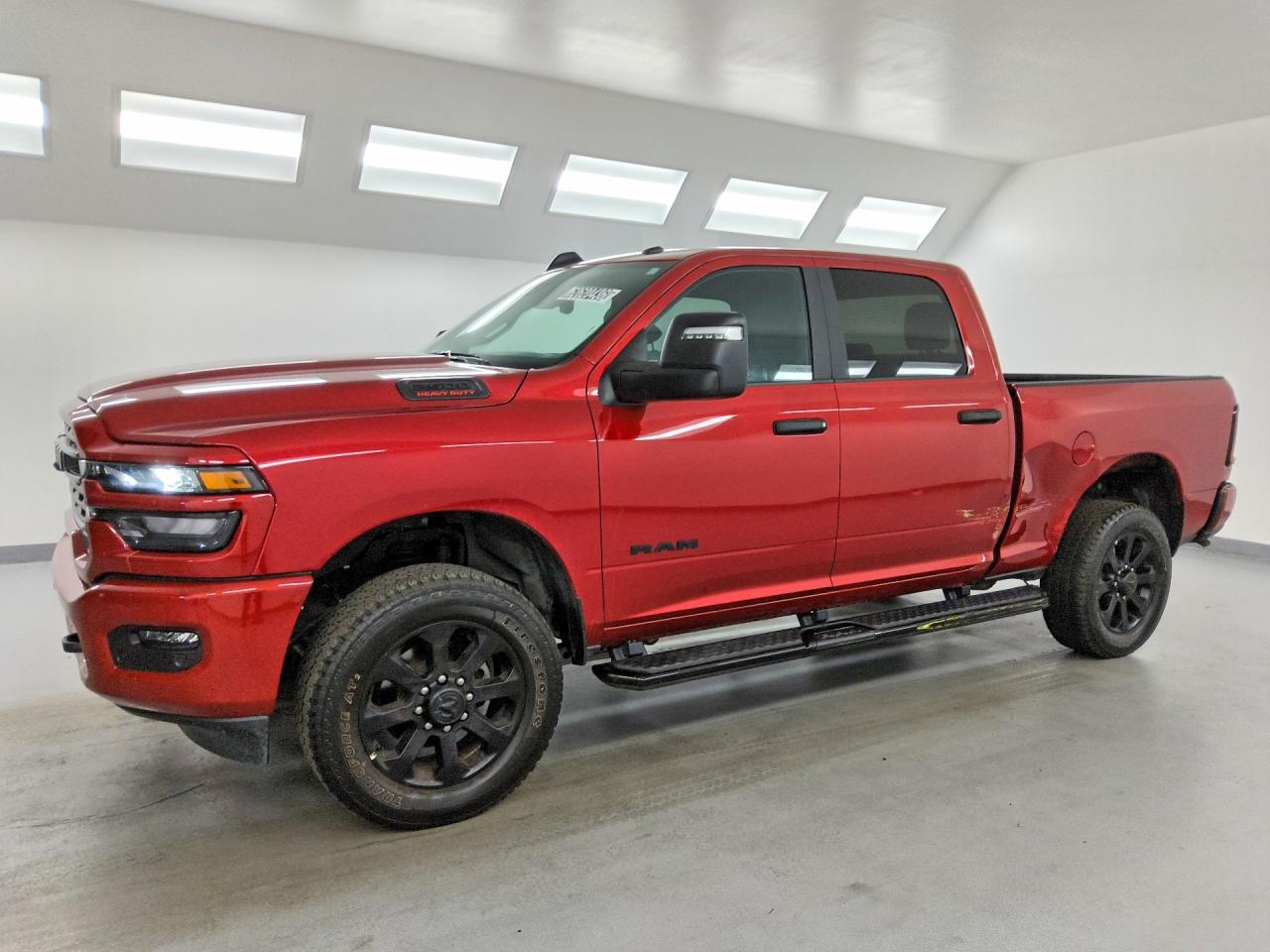 2026 Ram 2500 Big Horn, VIN 3C6UR5DJXTG200348 — Бок