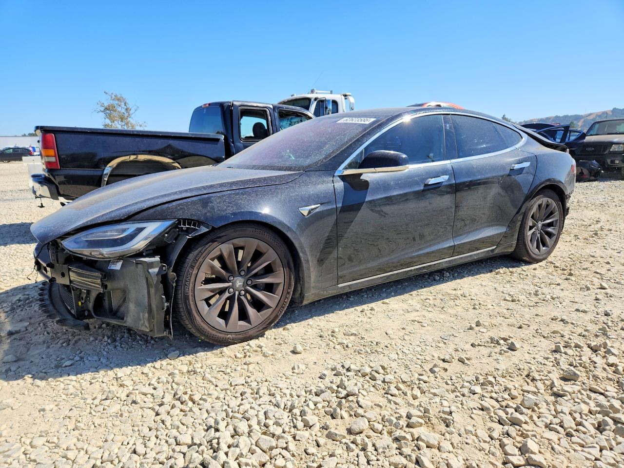 2017 Tesla Model S 60, VIN 5YJSA1E16HF225971 — Front end