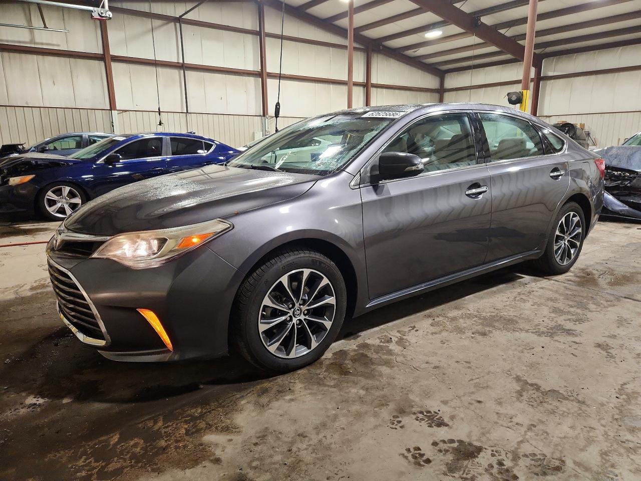 2016 Toyota Avalon XLE Premium, VIN 4T1BK1EB5GU227962 — Side