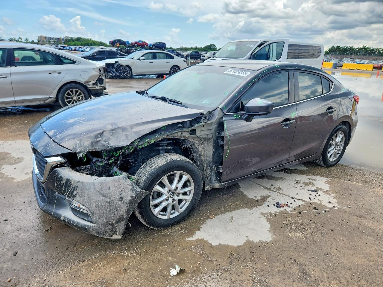 2018 Mazda 3 Sport, VIN 3MZBN1U75JM179123 — Front end