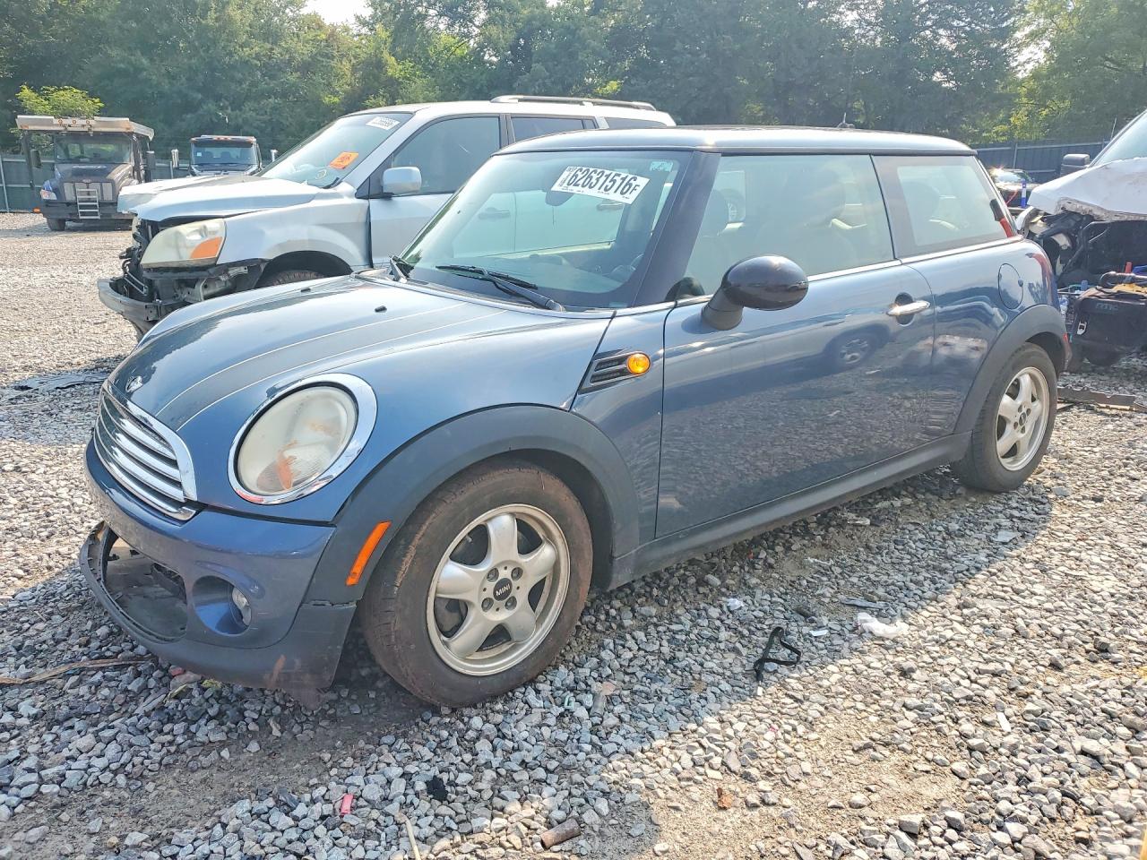 2011 MINI Hardtop, VIN WMWSU3C59BT096232 — По всему кузову