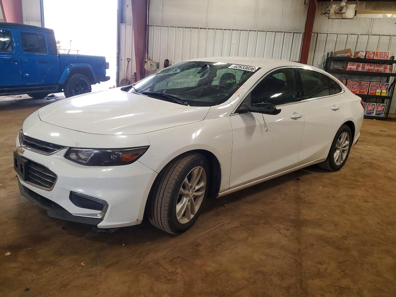 2018 Chevrolet Malibu LT, VIN 1G1ZD5ST5JF168126 — Side