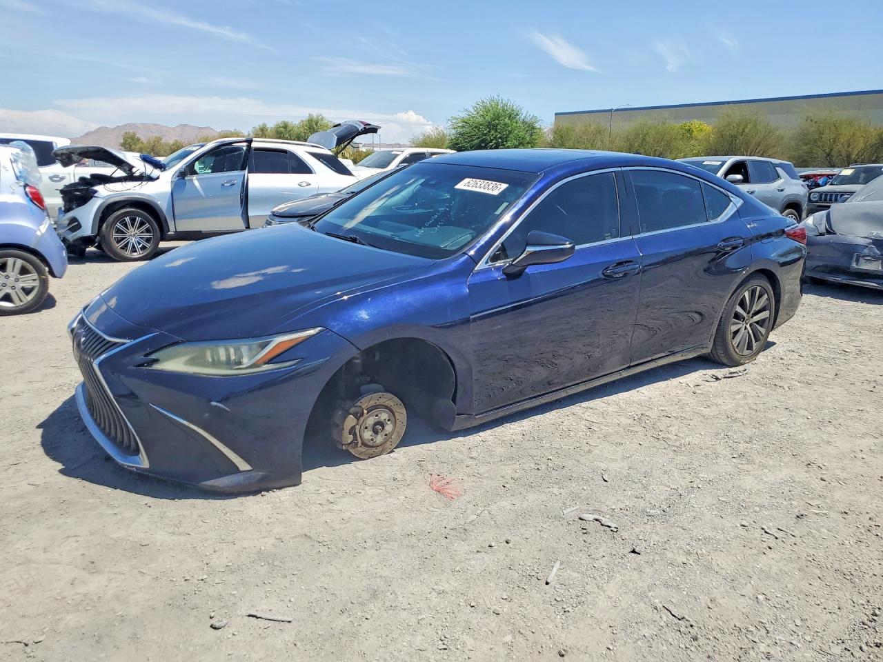 2019 Lexus ES 350 Luxury, VIN JTHBZ1B18K2002191 — Перед