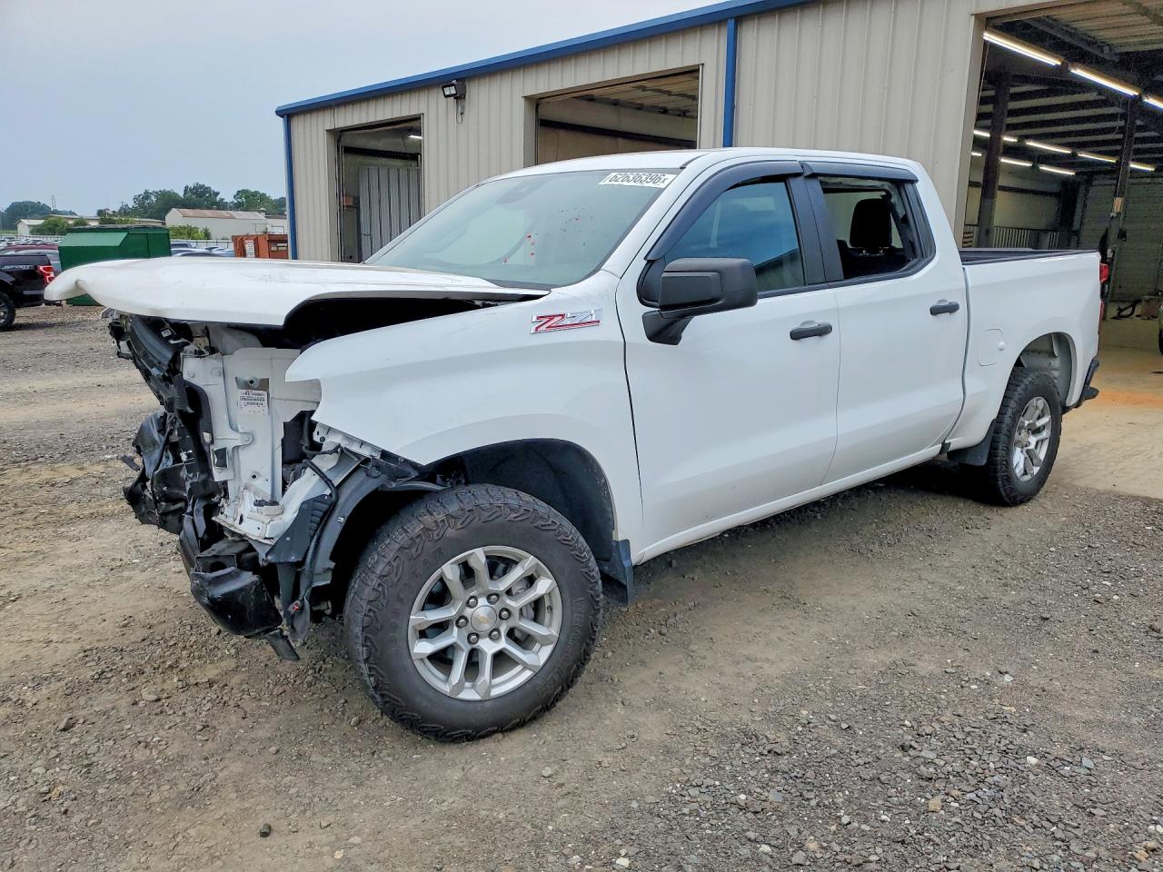 2023 Chevrolet Silverado 1500 Work Truck, VIN 1GCUDAEDXPZ309553 — Повреждение рамы