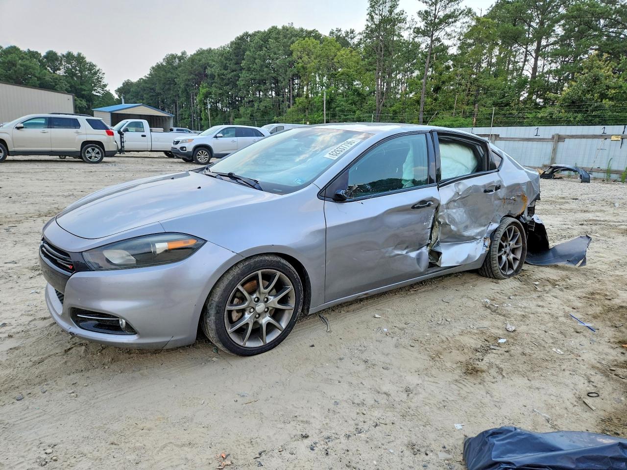 2015 Dodge Dart SXT, VIN 1C3CDFBB6FD160280 — Rear end