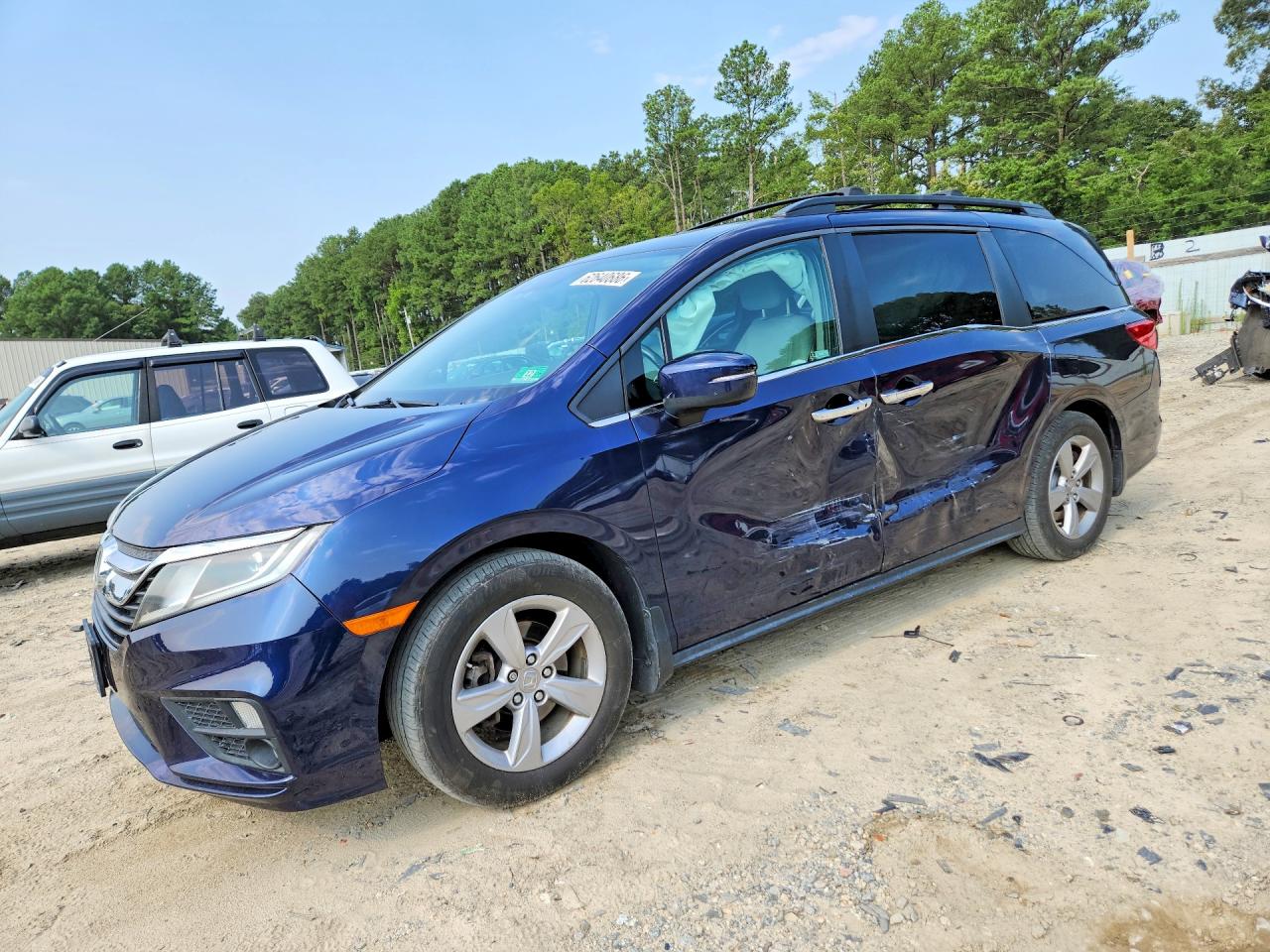 2019 Honda Odyssey EX-L, VIN 5FNRL6H75KB062338 — Side