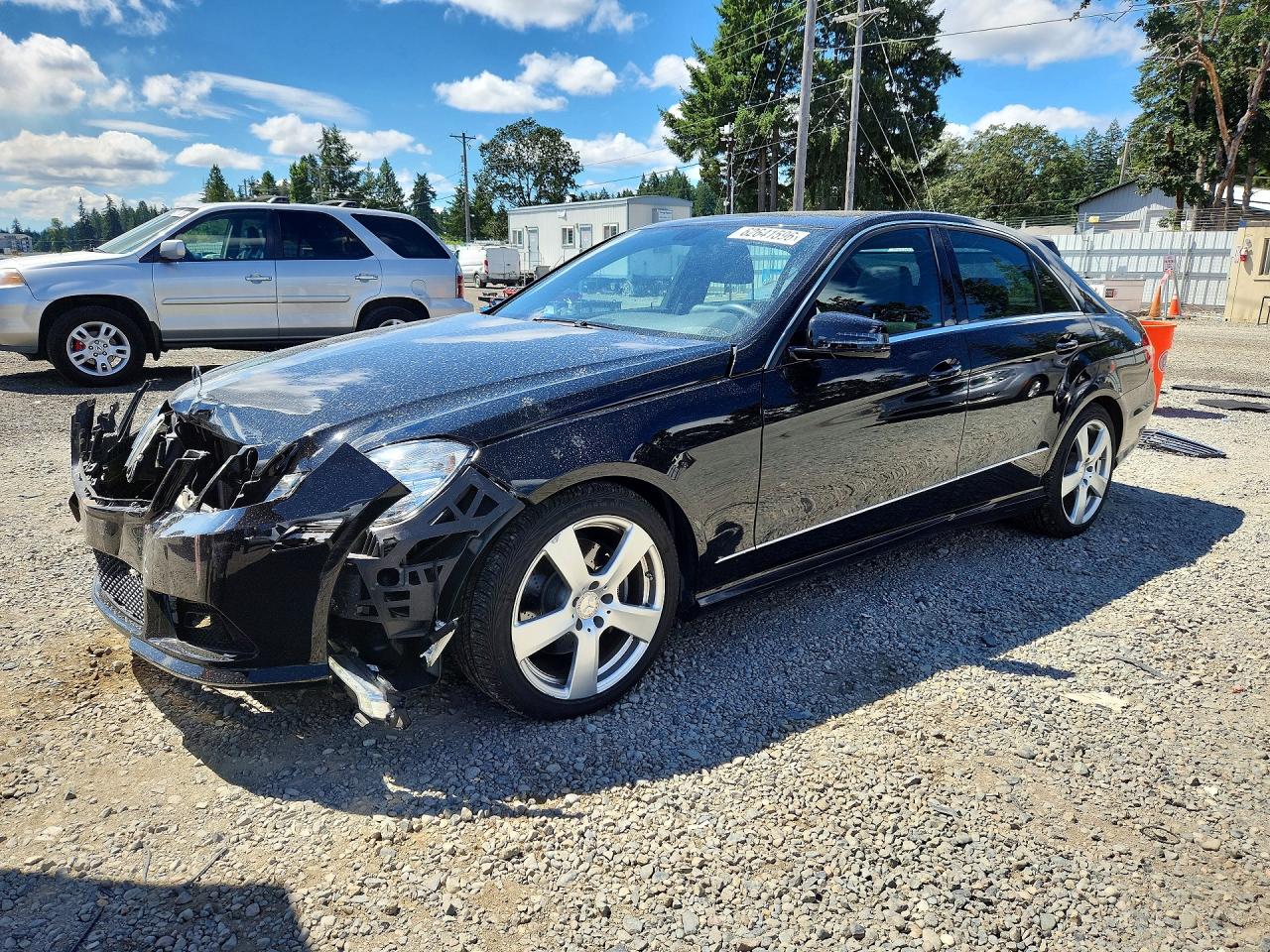 2011 Mercedes-Benz E 350 Luxury, VIN WDDHF8HB3BA461248 — Front end