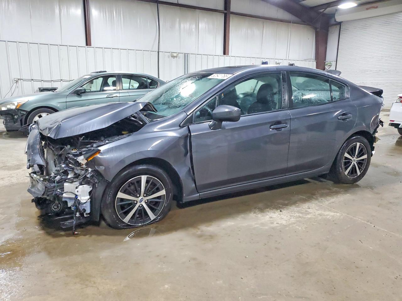 2021 Subaru Impreza Premium, VIN 4S3GKAD64M3604569 — Зад