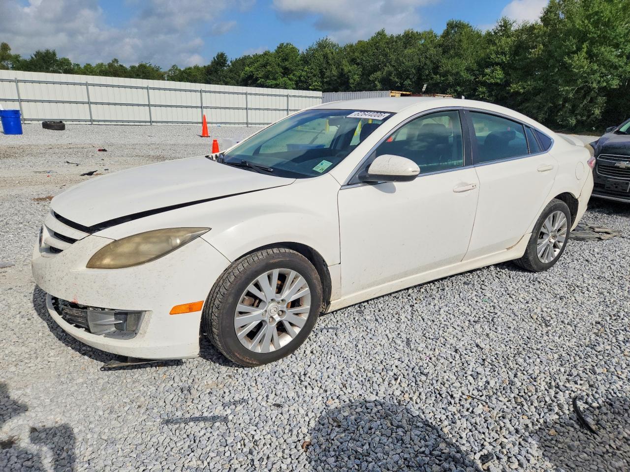 2009 Mazda 6 i Sport, VIN 1YVHP81A395M07521 — Перед