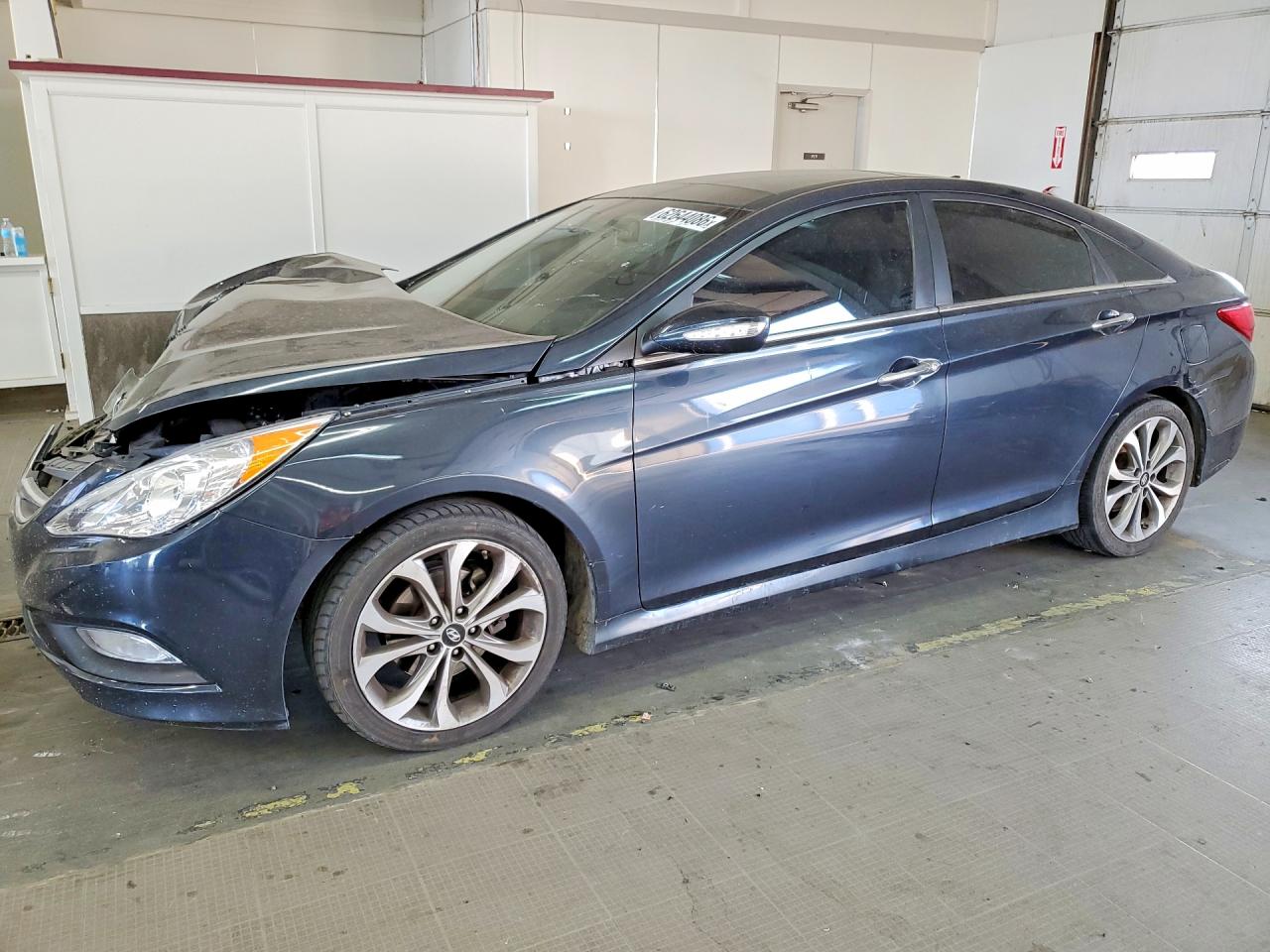 2014 Hyundai Sonata Limited, VIN 5NPEC4AB4EH824257 — Перед