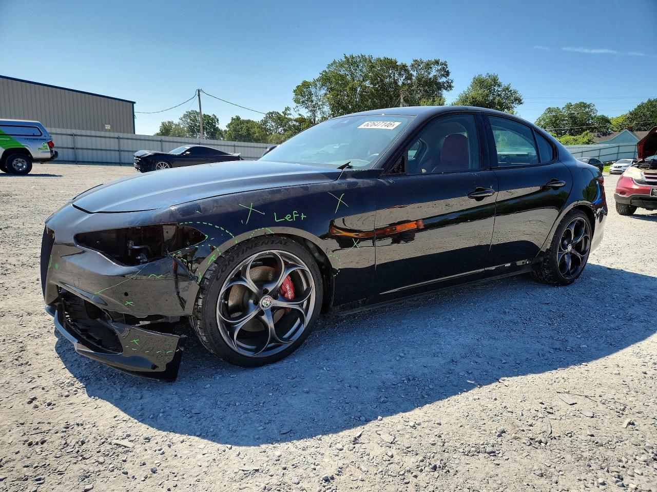 2018 Alfa Romeo Giulia Ti Sport, VIN ZARFAECN0J7565990 — Front end