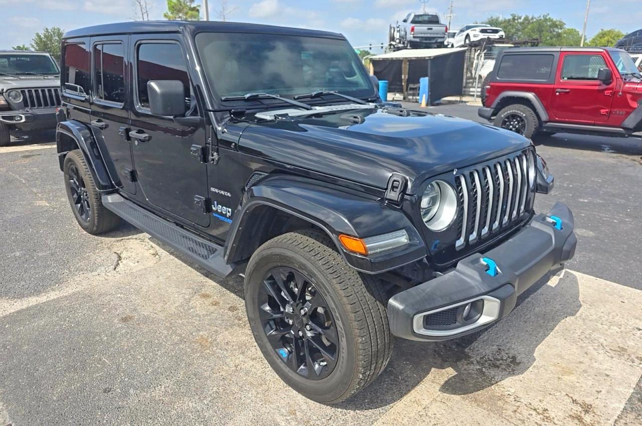 2022 Jeep Wrangler Unlimited Sahara, VIN 1C4JJXP60NW153583 — Normal wear