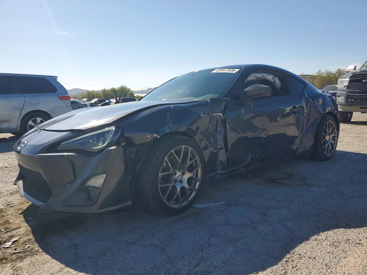 2013 Scion FR-S, VIN JF1ZNAA11D1733993 — Перед