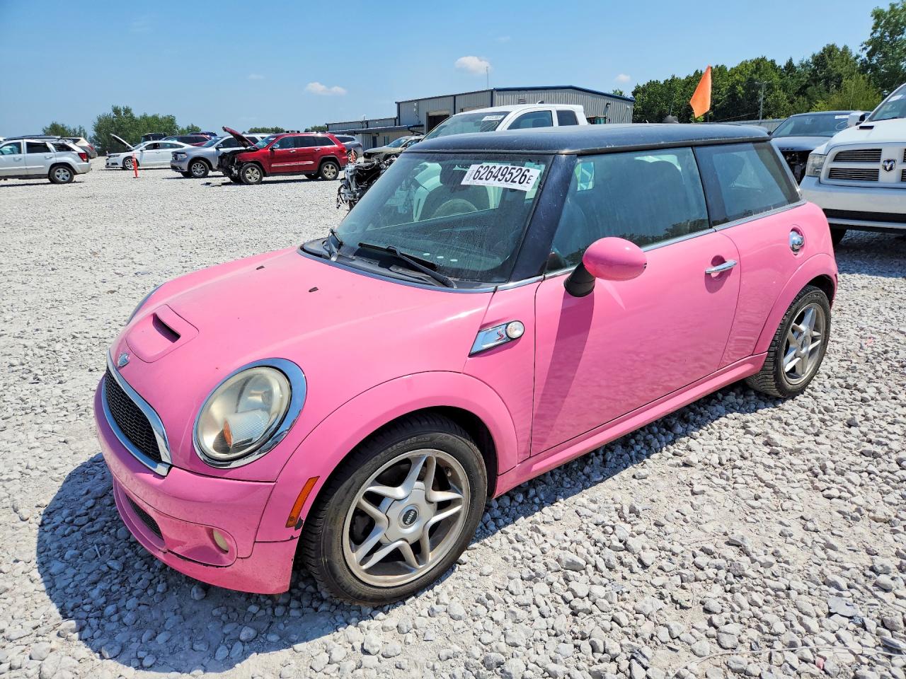 2008 MINI Hardtop S, VIN WMWMF73598TV37537 — Днище