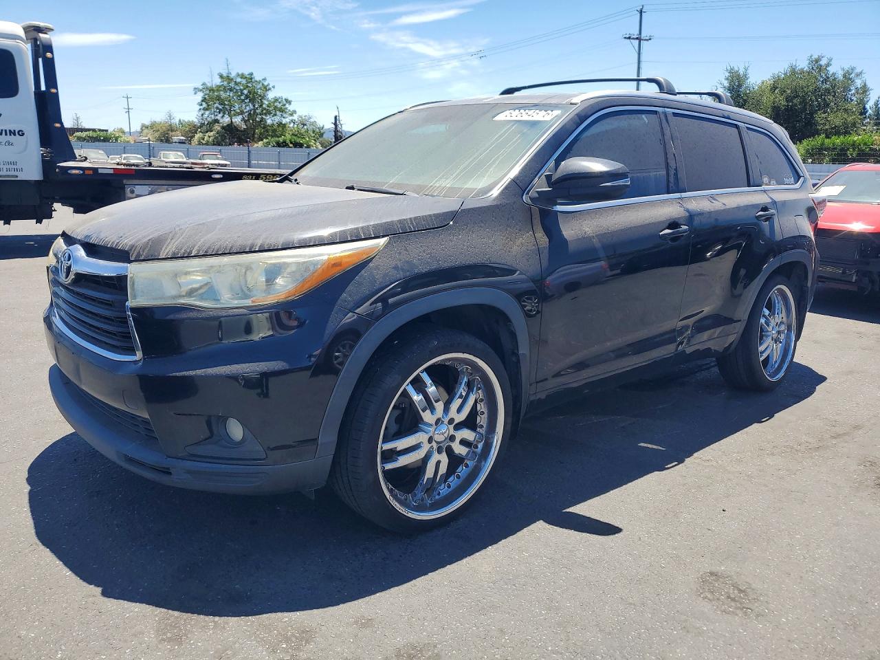 2015 Toyota Highlander XLE, VIN 5TDJKRFH4FS097368 — Бок