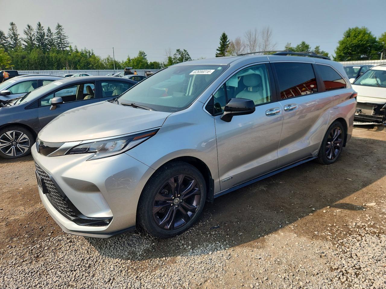 2021 Toyota Sienna LE, VIN 5TDGRKEC7MS051923 — Rear end