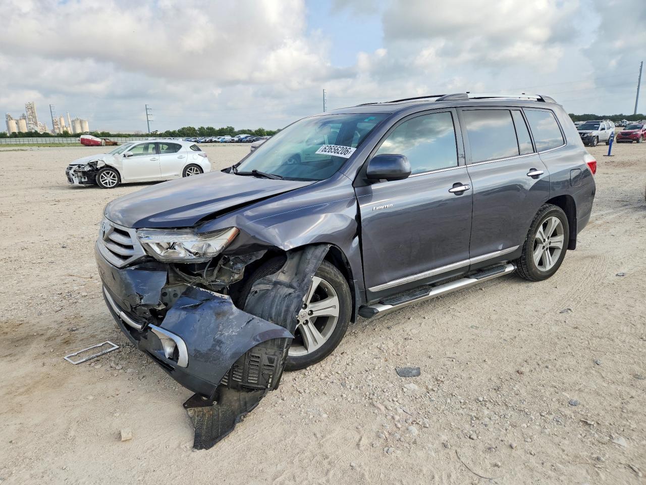 2012 Toyota Highlander Limited, VIN 5TDYK3EH6CS057401 — Front end