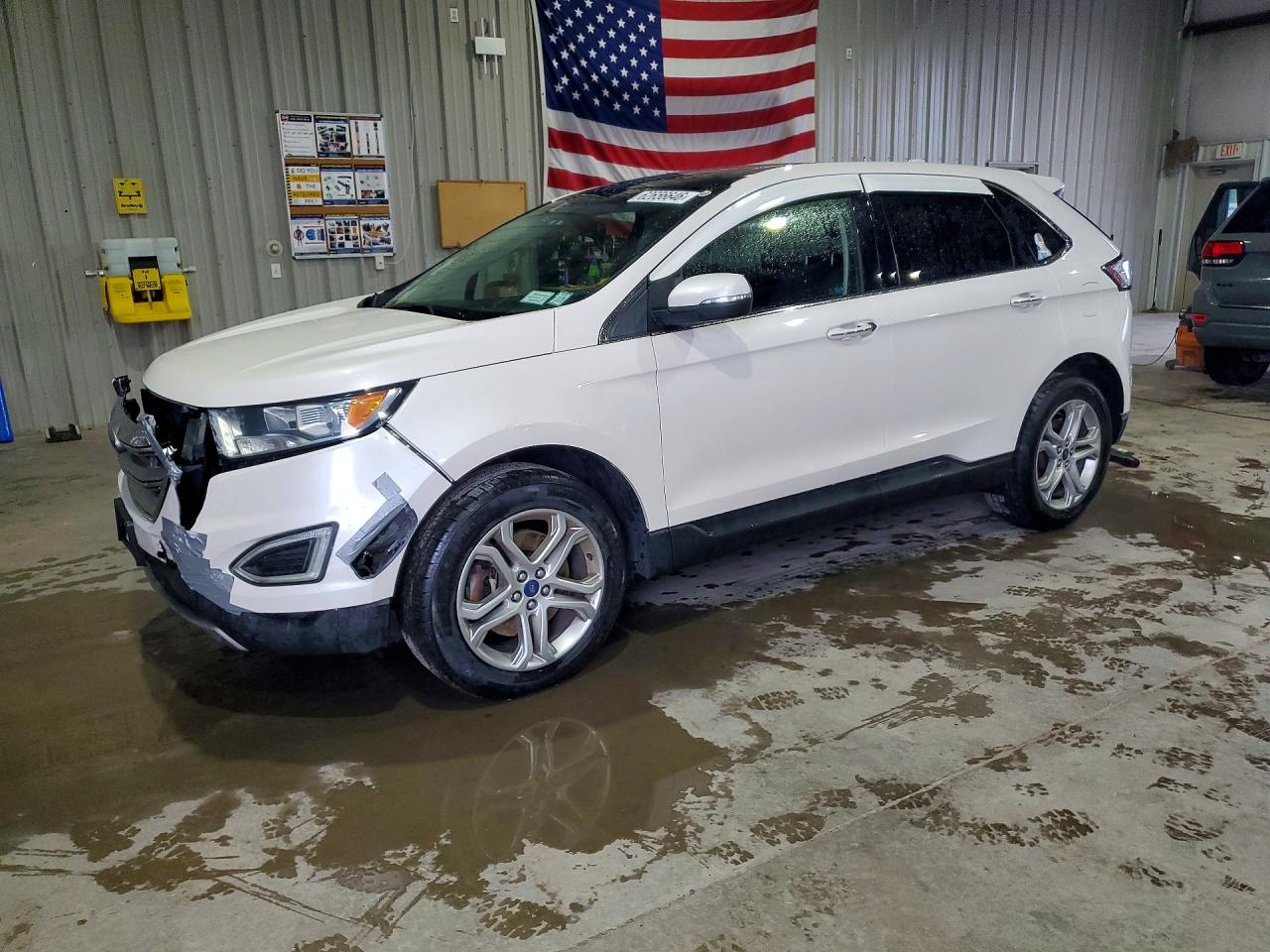 2017 Ford Edge Titanium, VIN 2FMPK4K84HBB33823 — Front end