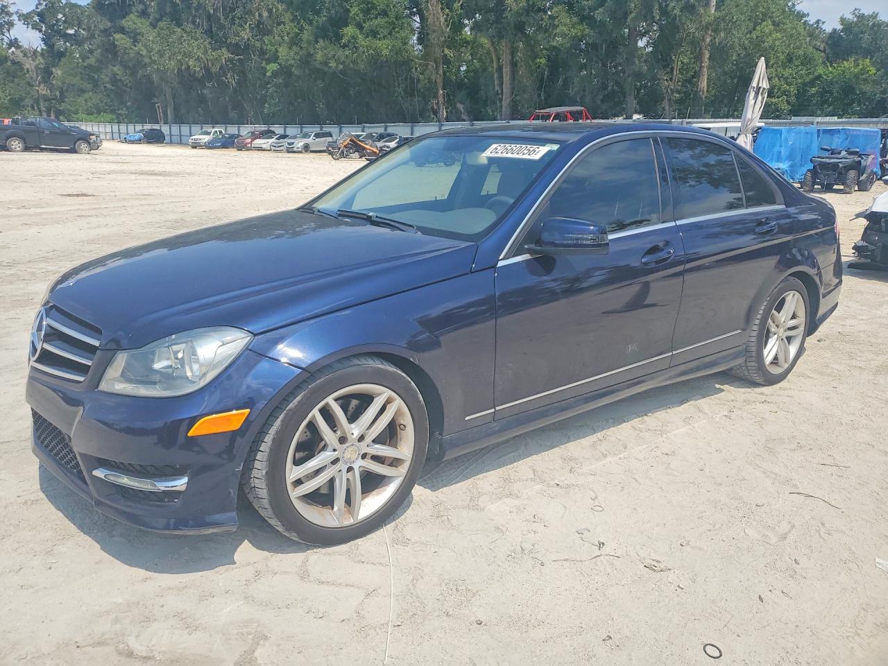 2014 Mercedes-Benz C 300 Sport, VIN WDDGF8AB1EA891709 — Undercarriage