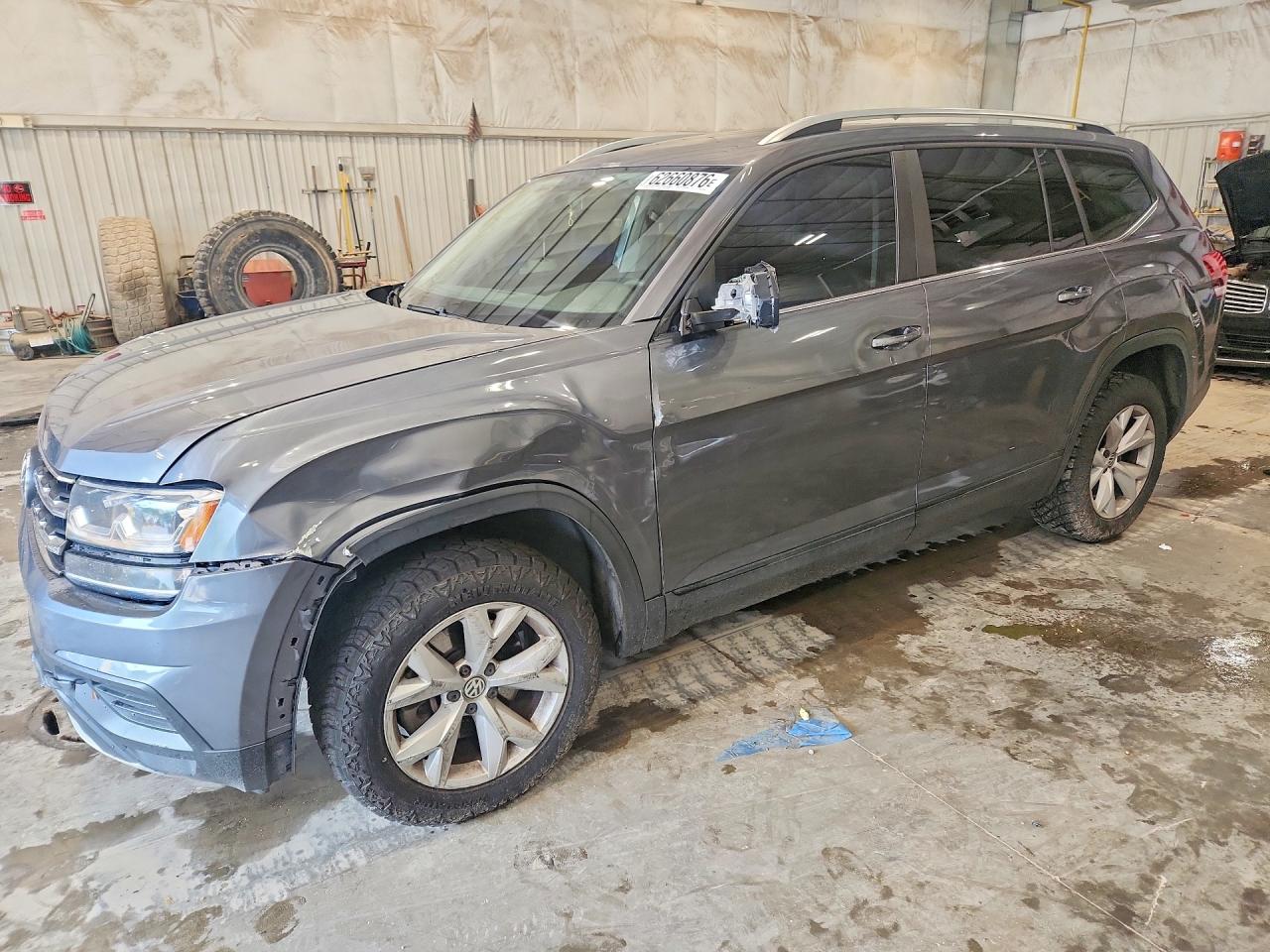 2018 Volkswagen Atlas Launch Edition, VIN 1V2BR2CA6JC512634 — Front end