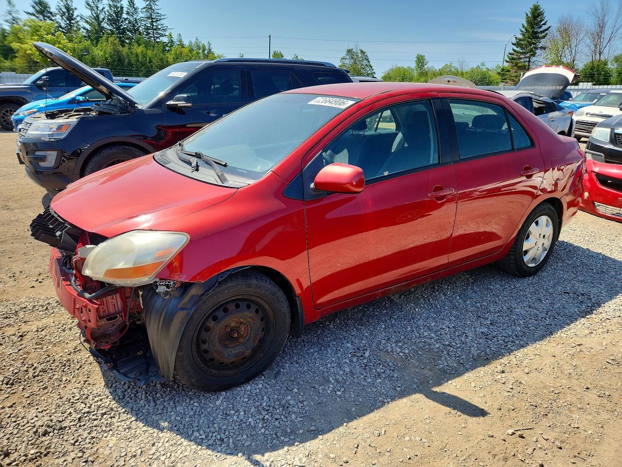 2007 Toyota Yaris, VIN JTDBT923171002985 — Front end
