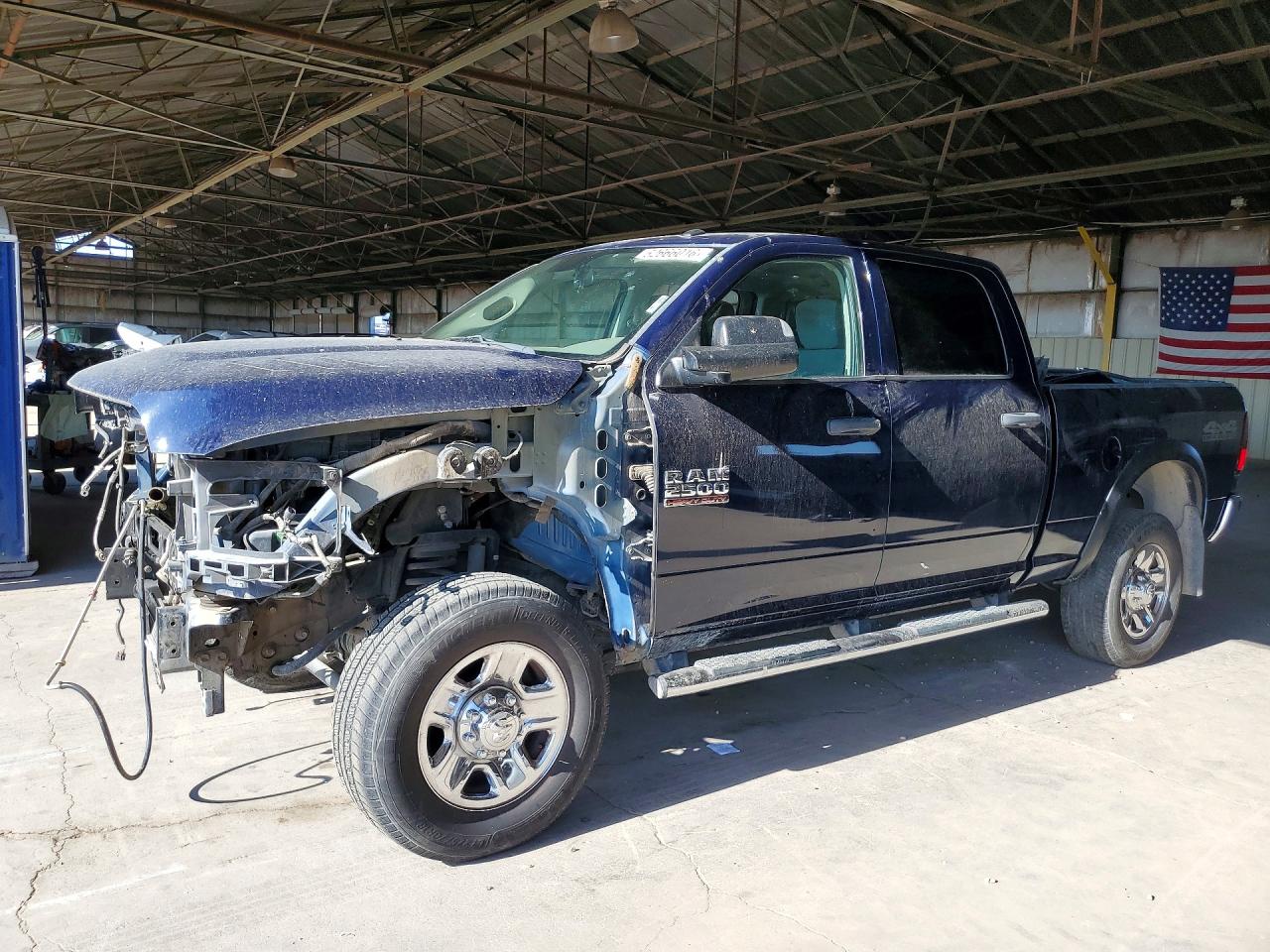 2018 Ram 2500 Tradesman, VIN 3C6UR5CLXJG137171 — Перед