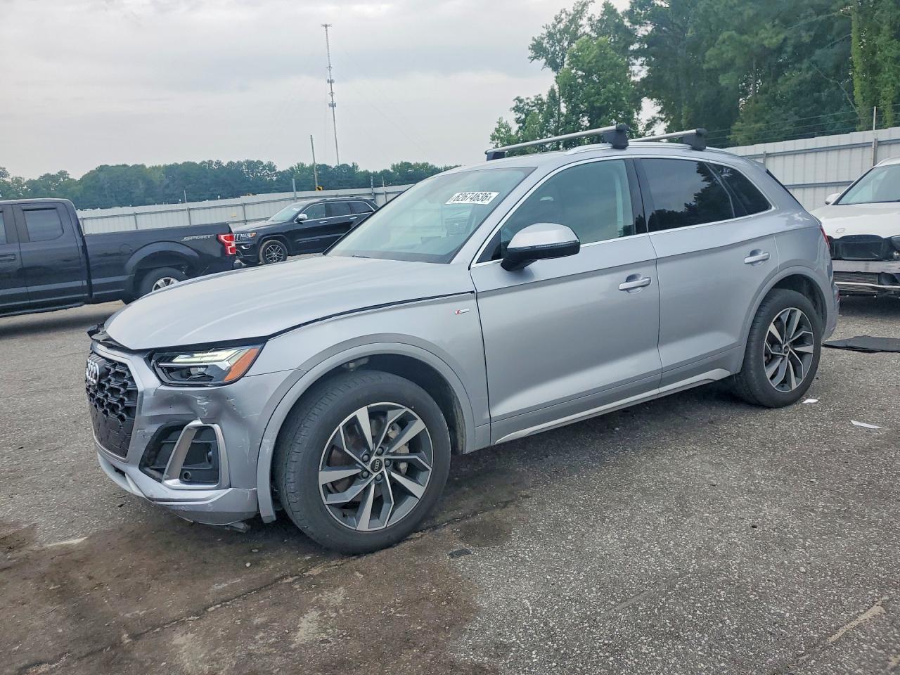 2022 Audi Q5 S line Premium Plus, VIN WA1EAAFY7N2123290 — Front end