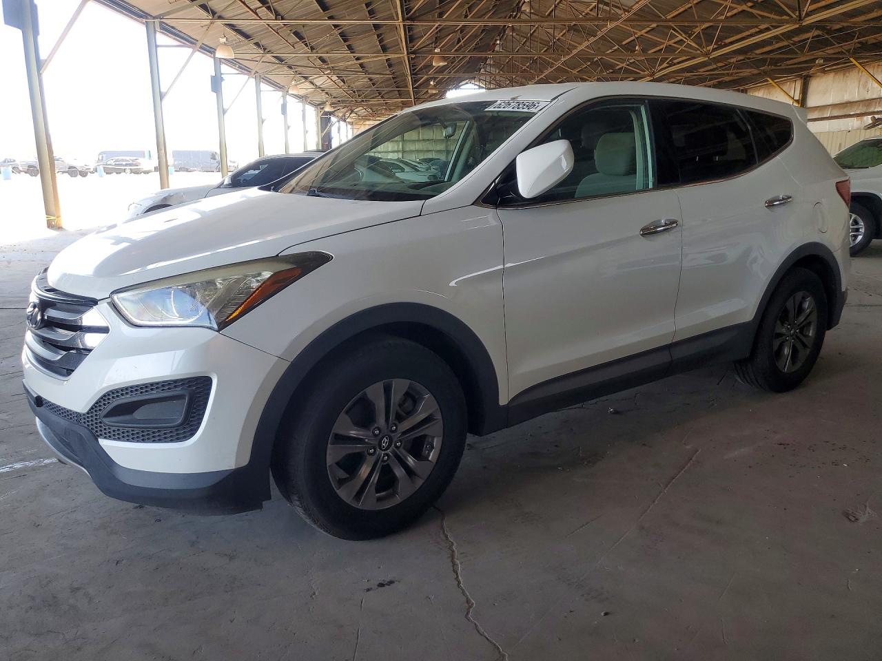 2015 Hyundai Santa Fe, VIN 5XYZT3LBXFG259966 — Front end