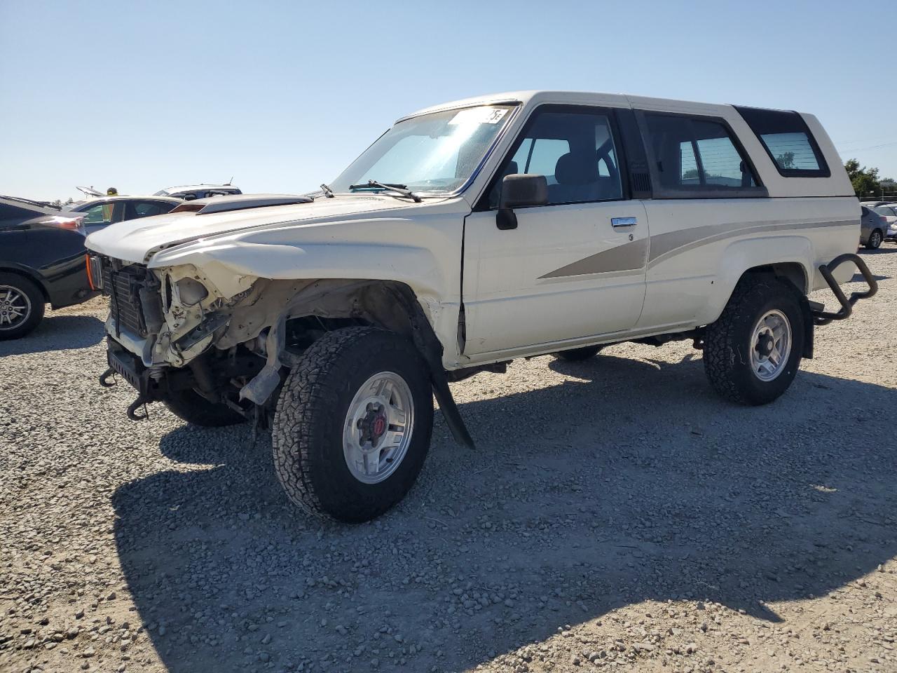 1989 Toyota 4Runner, VIN JT3VN66W5K0036196 — Front end
