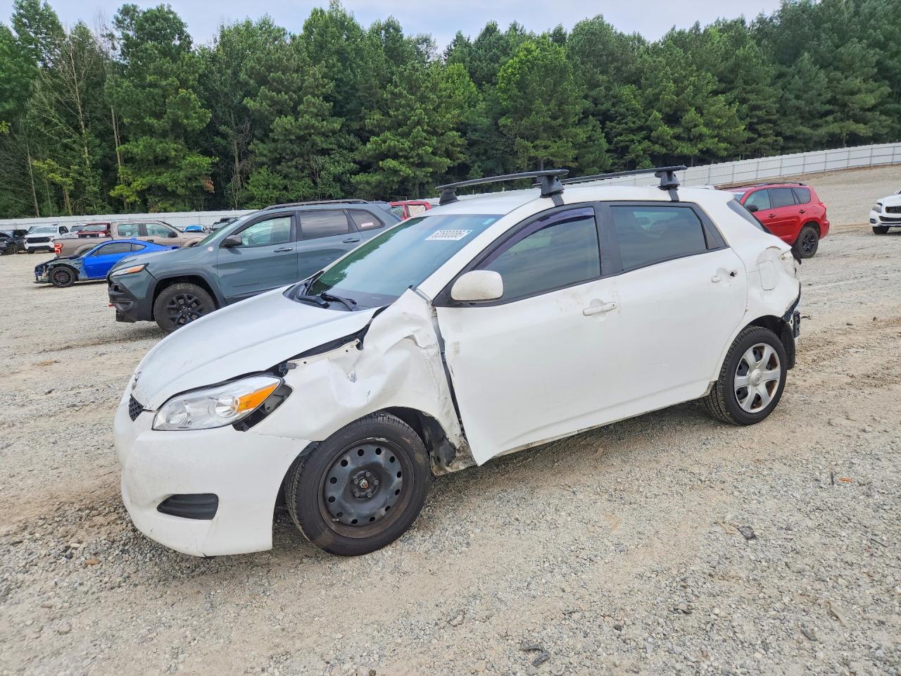 2009 Toyota Matrix, VIN 2T1KU40E39C046599 — Front end