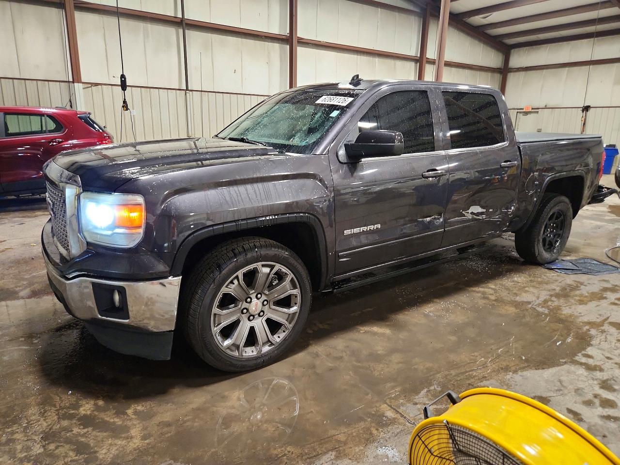 2014 GMC Sierra 1500 SLE, VIN 3GTU2UEC1EG249089 — Side