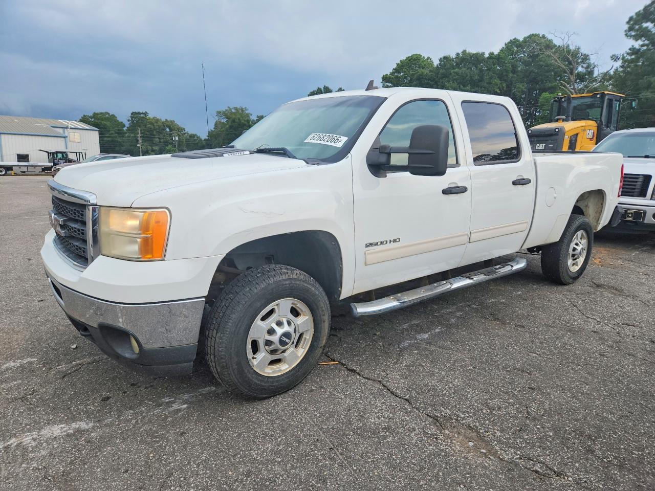 2011 GMC Sierra 2500HD SLE, VIN 1GT110CGXBF102495 — Water / flood
