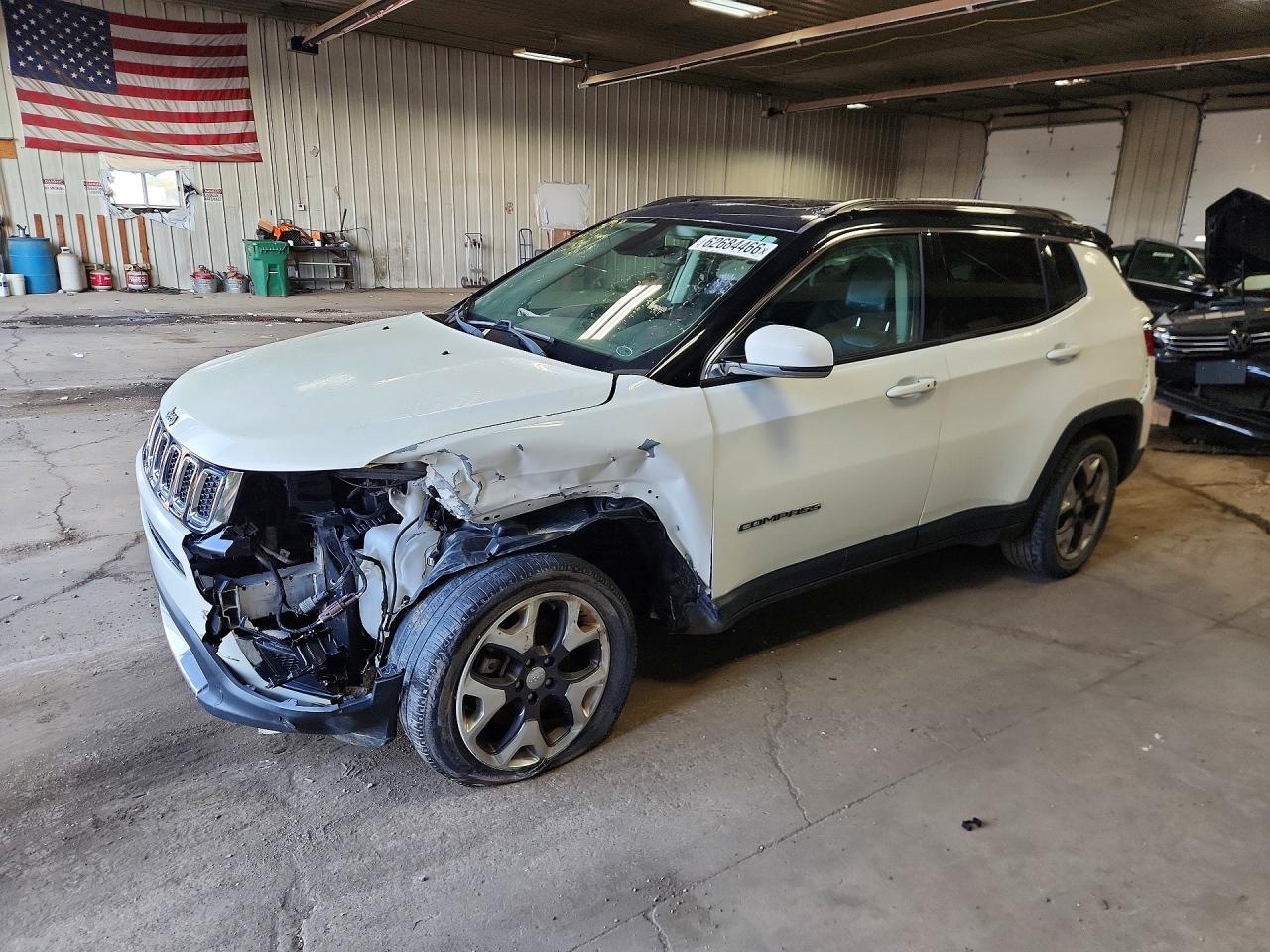 2020 Jeep Compass Limited, VIN 3C4NJDCB6LT175271 — Front end