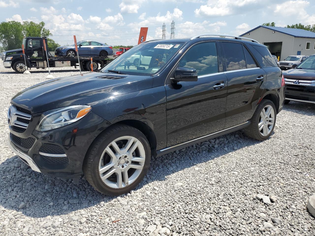 2017 Mercedes-Benz GLE 350, VIN 4JGDA5HB0HA837463 — Side