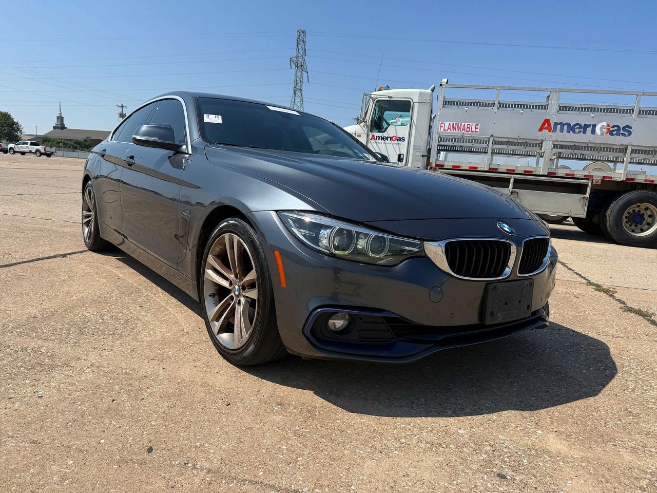 2019 BMW 4 Series 430i, VIN WBA4J1C59KBM13521 — Minor dents and scratches