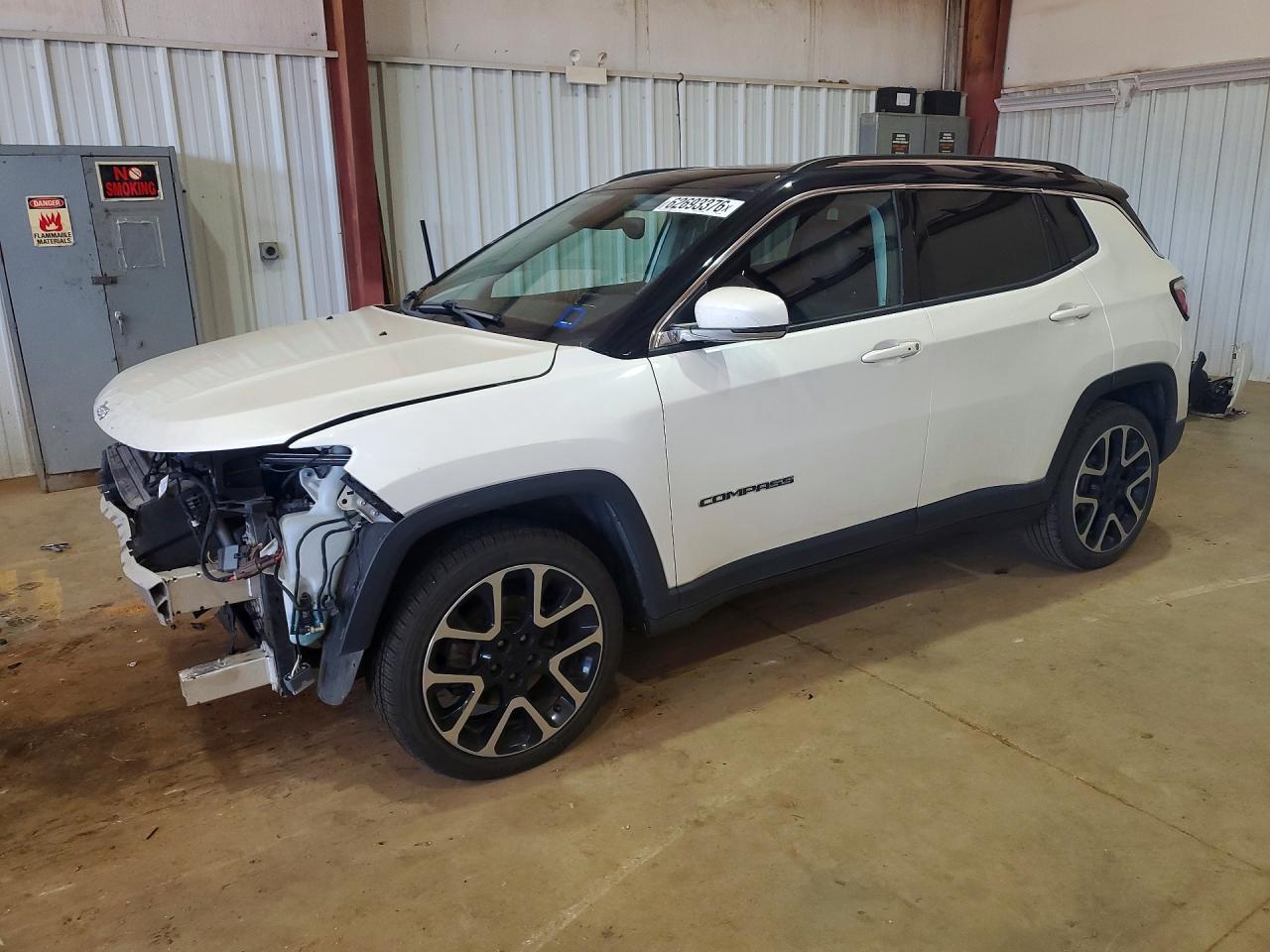 2018 Jeep Compass Limited, VIN 3C4NJCCBXJT181503 — Фото с аукциона 1 of 6