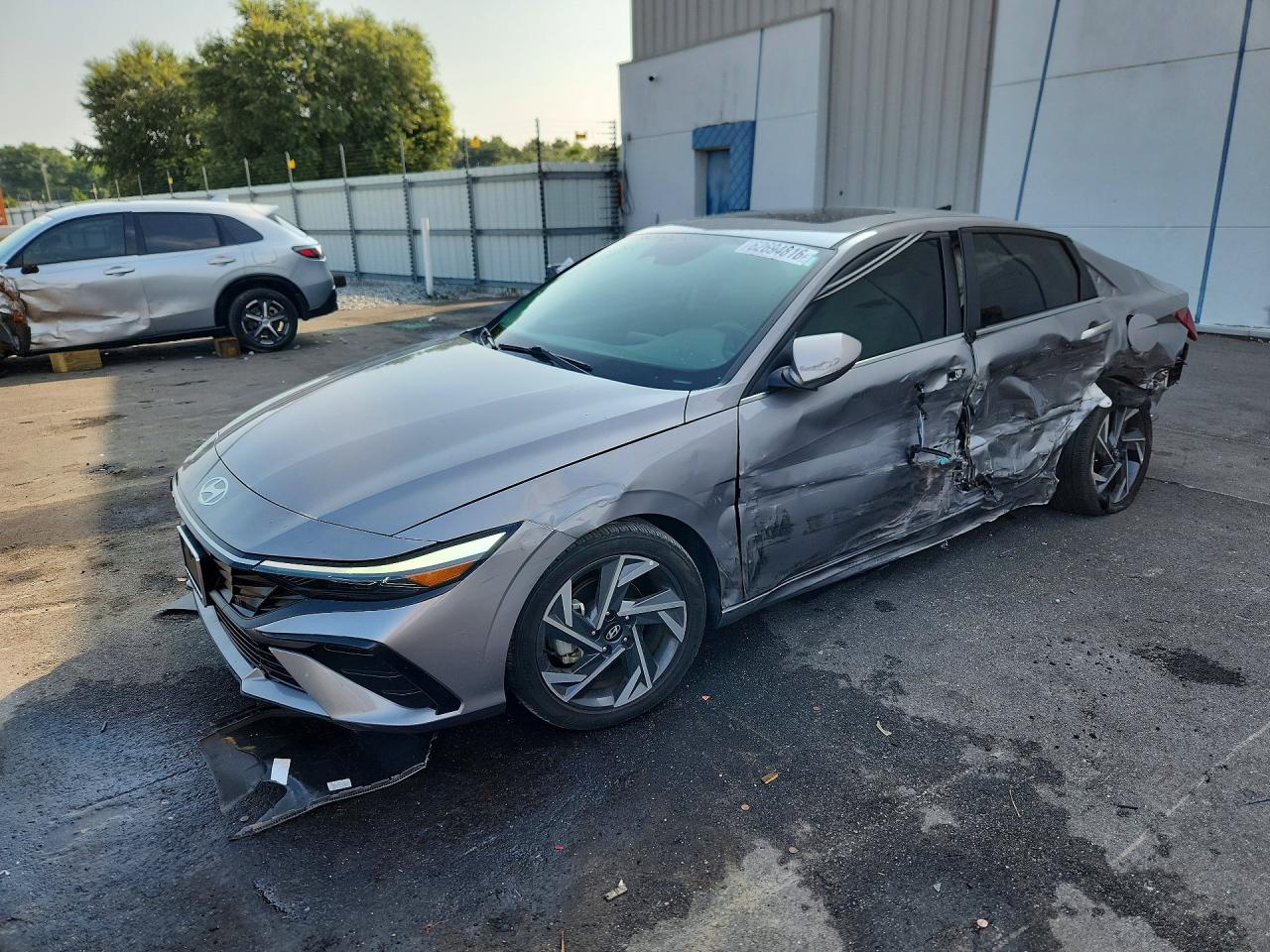 2024 Hyundai Elantra SEL, VIN KMHLS4DG2RU663416 — Side