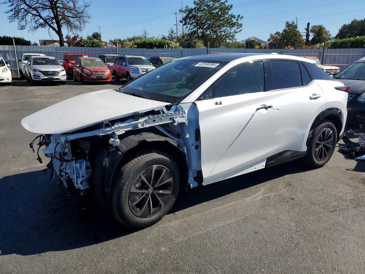 2026 Lexus RZ RZ 350e, VIN JTJBDADB2TA007154 — Перед