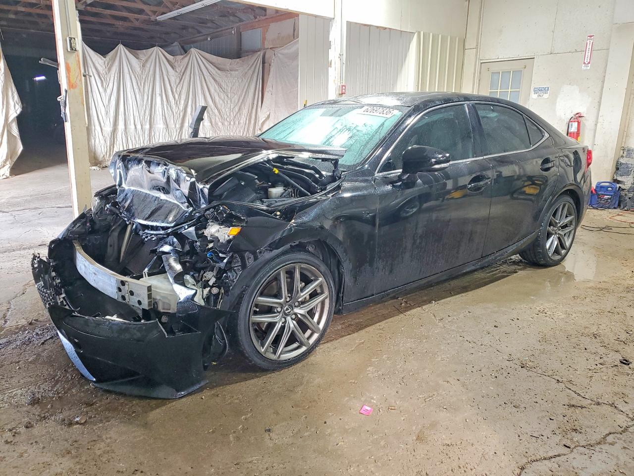 2015 Lexus IS 250, VIN JTHCF1D26F5027341 — Перед