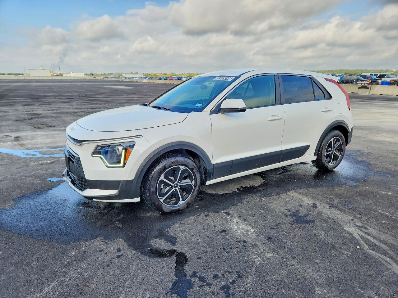 2026 Kia Niro LX, VIN KNDCP3LE2T5360895 — Front end