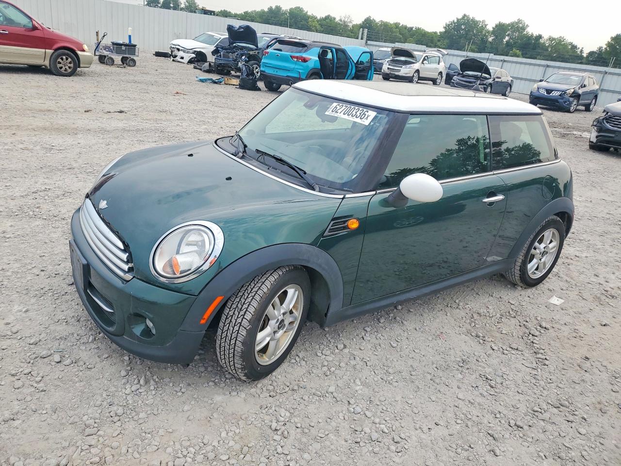 2013 MINI Hardtop, VIN WMWSU3C53DT549666 — Зад
